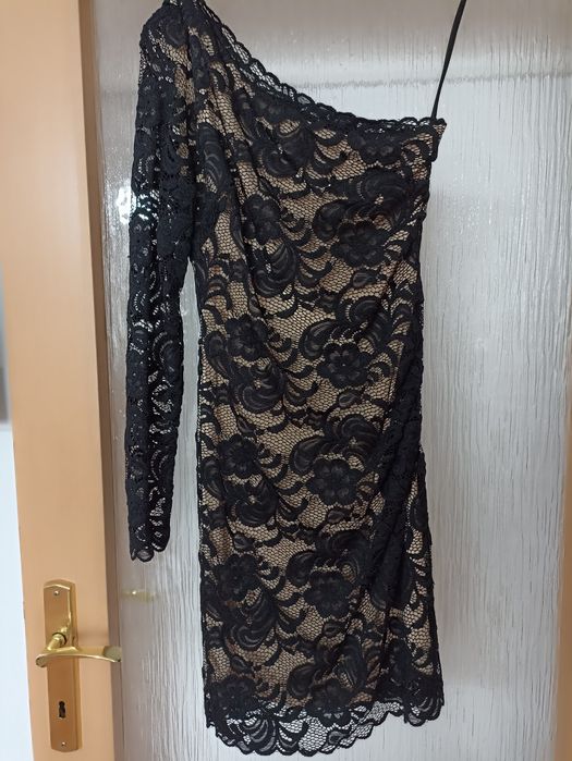 Rochie din dantela + sandale
