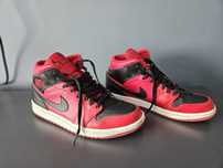 Nike Air Jordan кецове средно високи