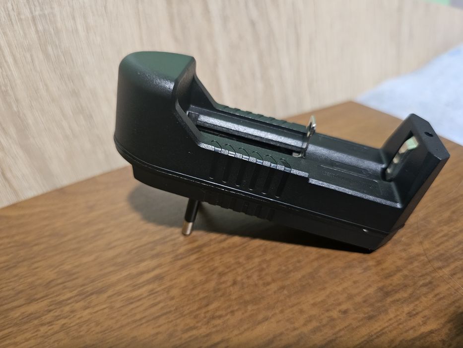 Laser 303 - baterie reîncărcabilă