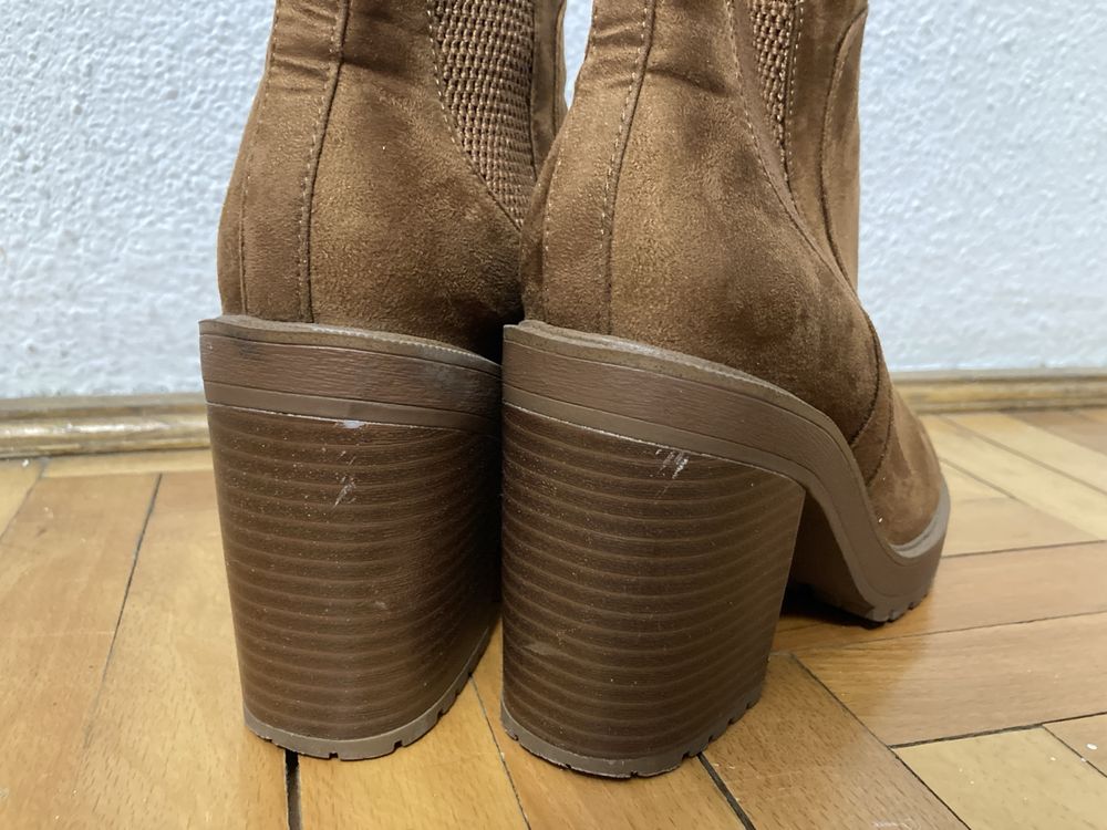 Botine Berskha Maro