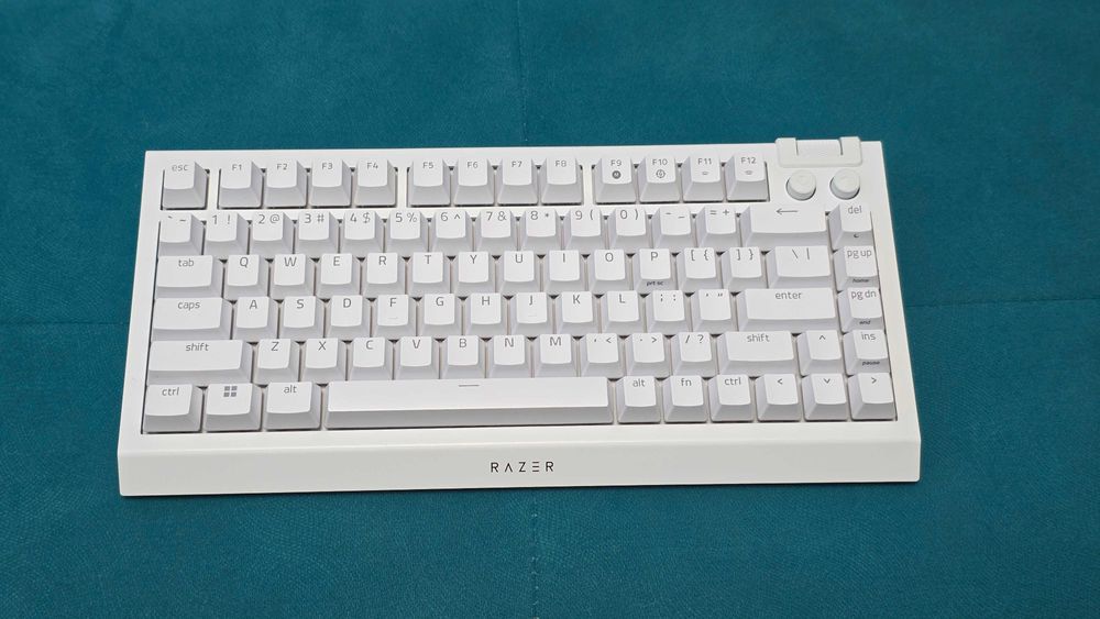 Tastatura Mecanica Razer Blackwidow v4 TKL White Switchuri Optice