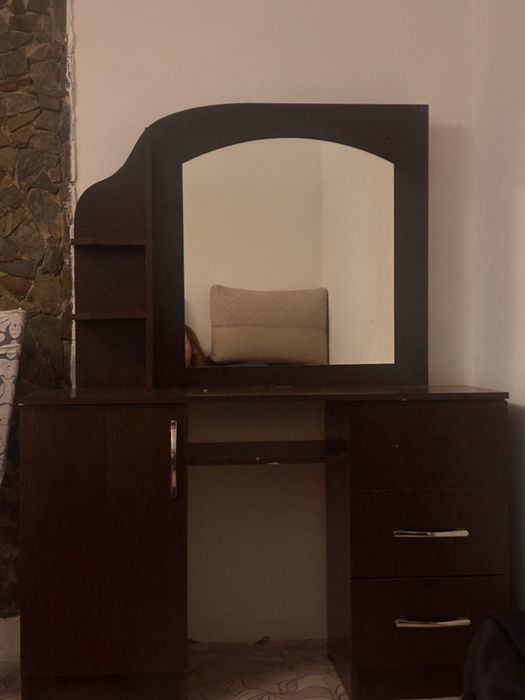 косметический стол