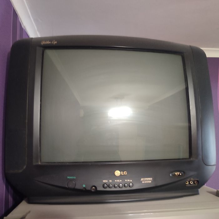 Телевизор lg, в рабочем состоянии