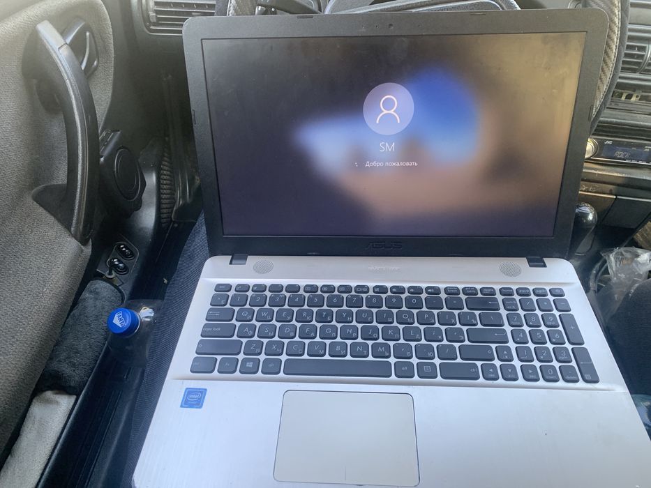 Нотбук  ASUS нотбук