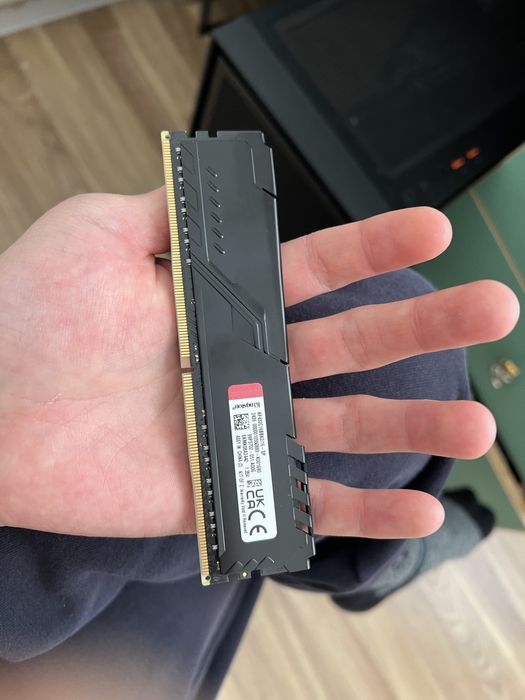 Продается оперативный память ддр4