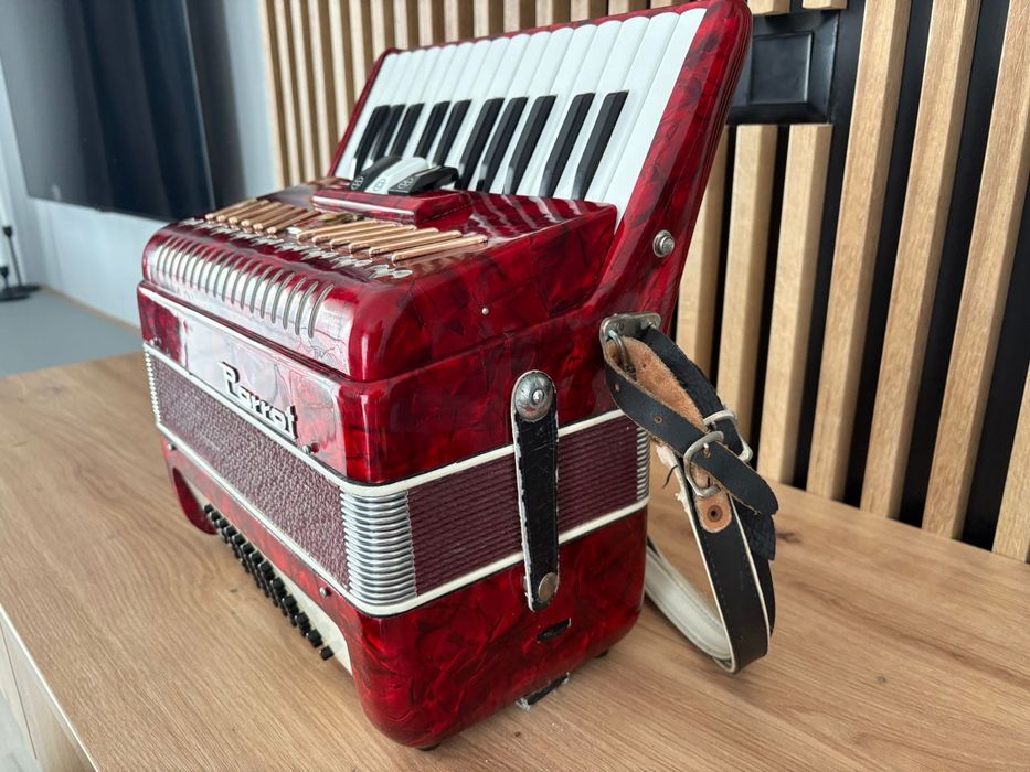 Acordeon Parrot cu 48 de basi