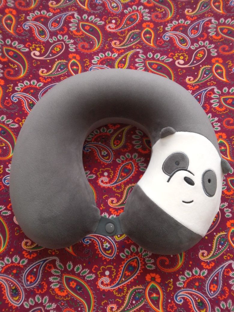 Продам дорожную подушку для шеи Miniso Панда из м/с We Bare Bears