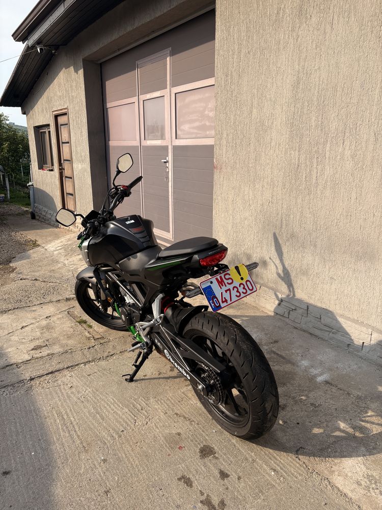Vand Honda CB125R