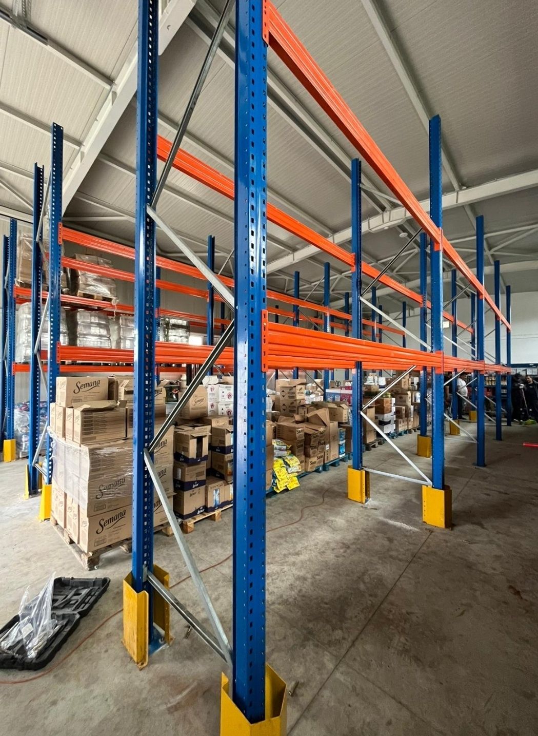 Rafturi metalice industriale