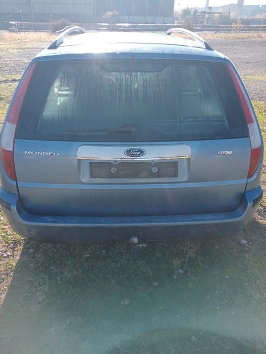 Vand Ford Mondeo an fabricație 2002