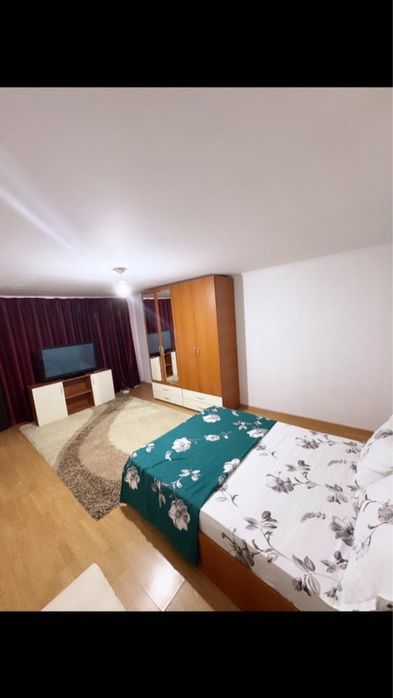 Inchiriez garsoniera la curte -Cartierul 23 August