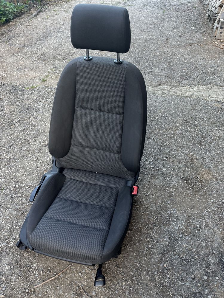 Седалки за audi a3 8p