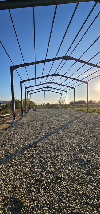 Vand hala de 10x24x3.pret 7000euro