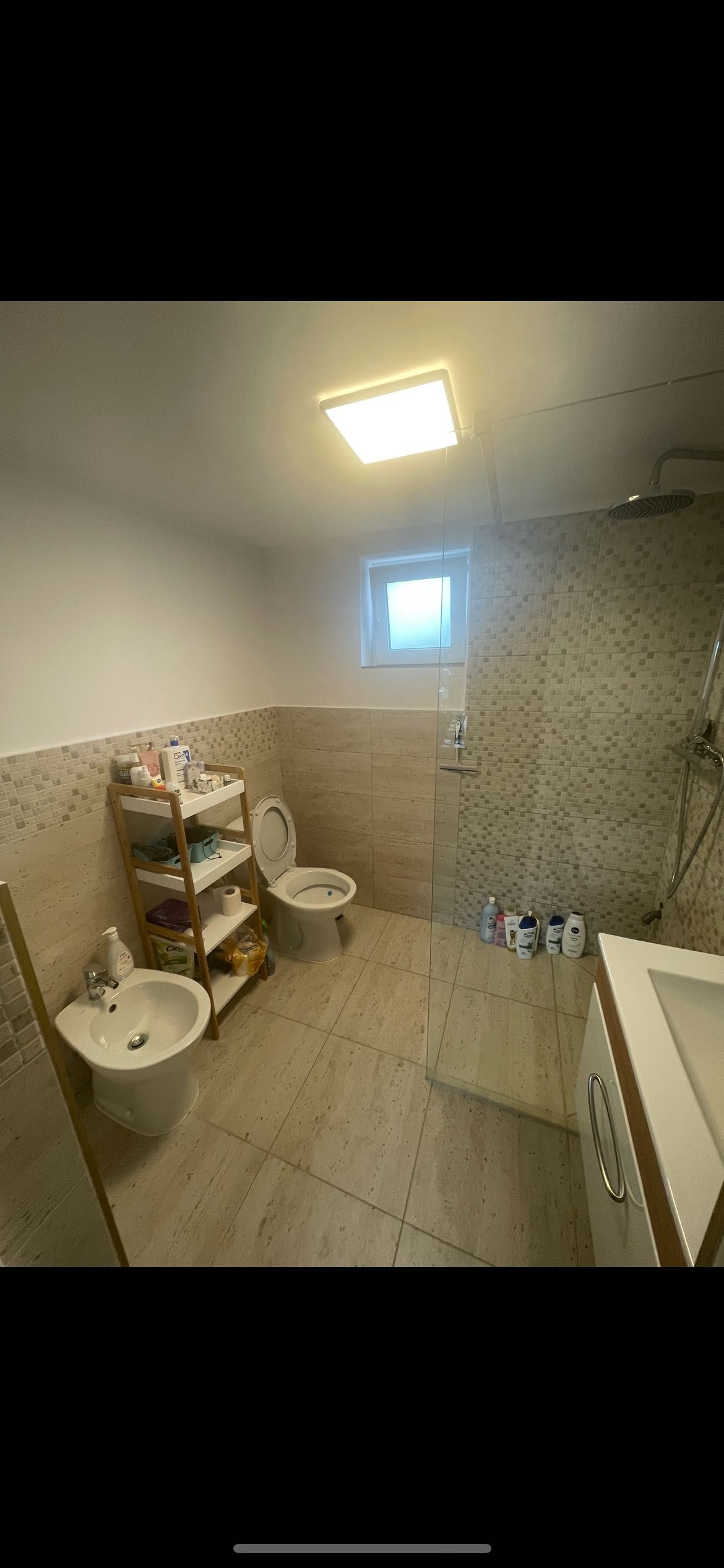 Casă de vânzare în comuna Tulca,9273 mp