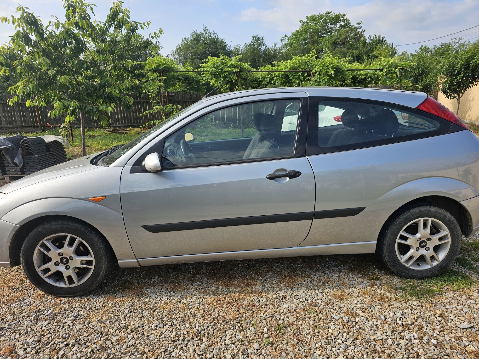 vând Ford Focus tdci