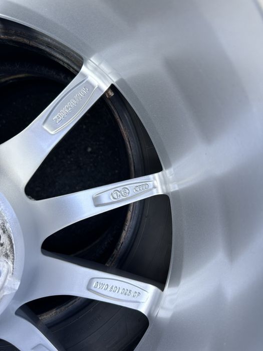 19цола Audi A4 A5 A6 Q5 Оригинални 4бр