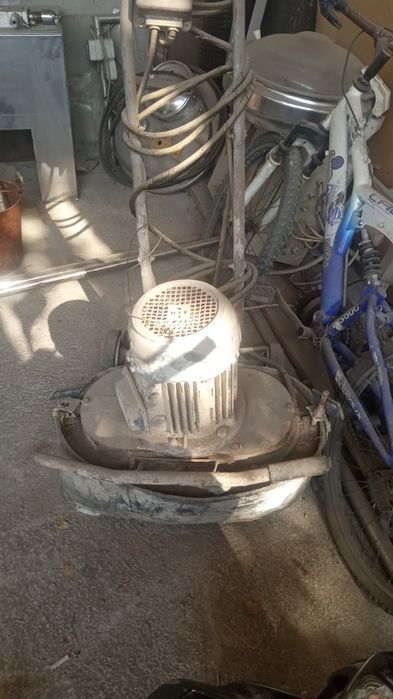 Продается шлейф машинка