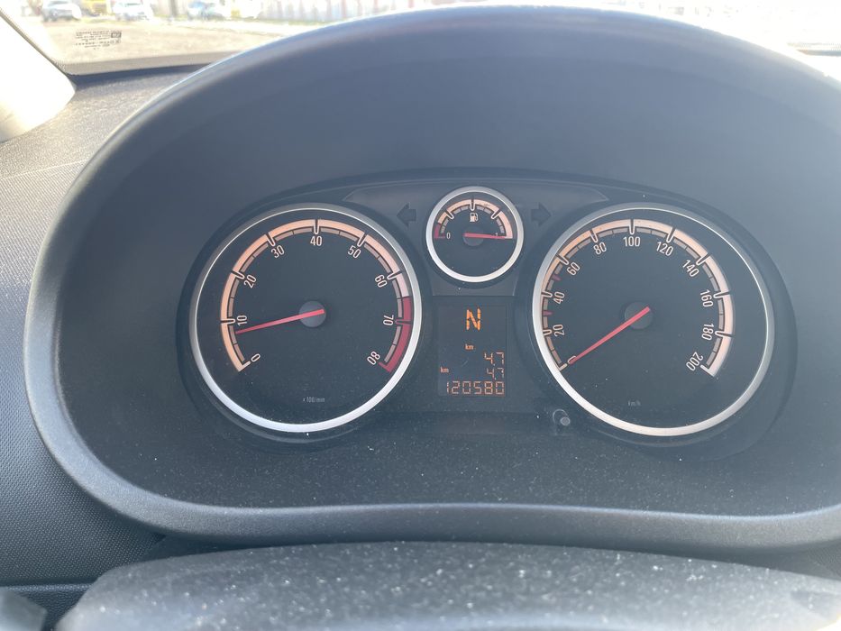Vand Opel Corsa.