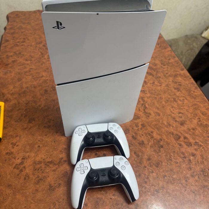 PlayStation 5 — A’lo holatda