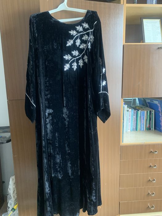 Бархат кўйлак сотилади Дубай