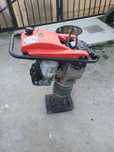 Mai compactor Wacker Neuson, an 2021, 46 ore vand/inchiriez  250lei/zi