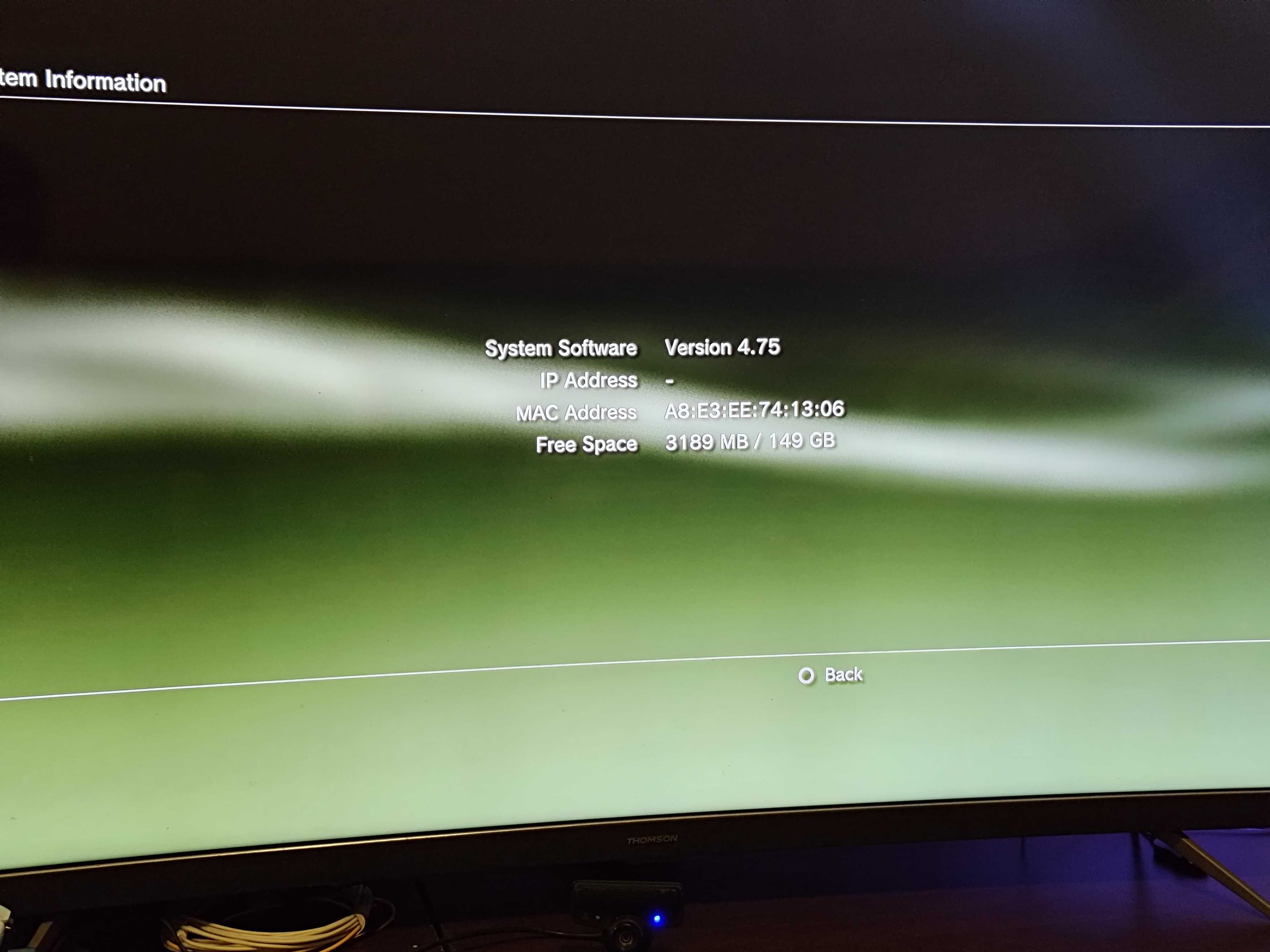 PS3 slim 160GB + hard disk 500gb + ps move 70 игри!