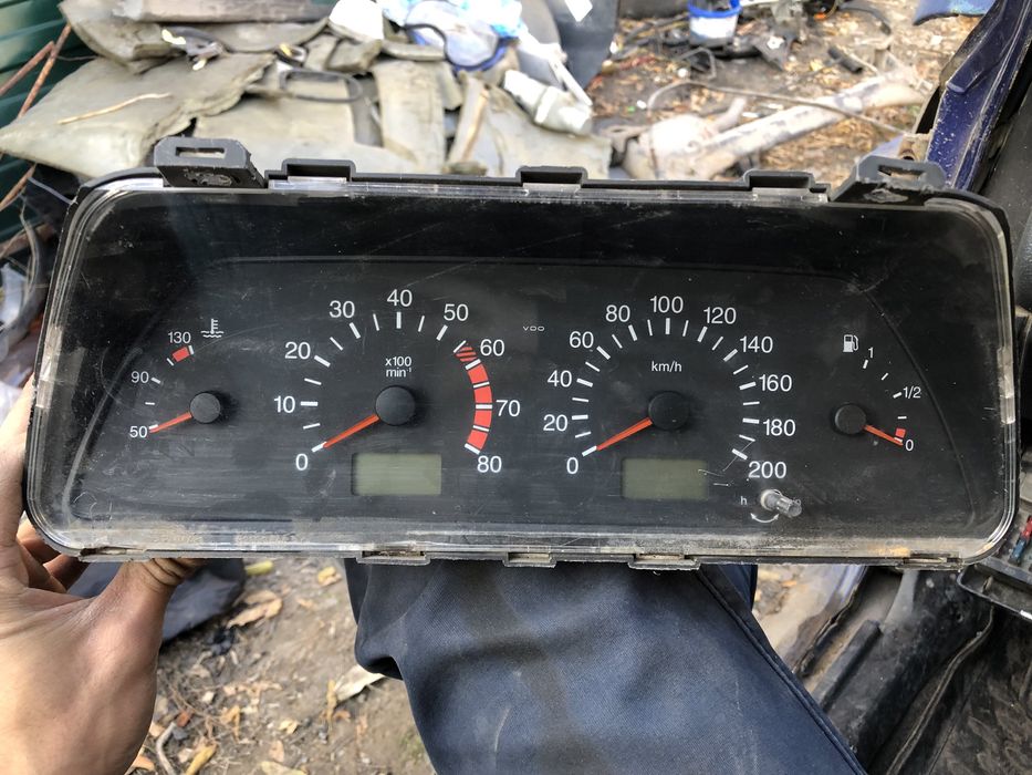 Продам щиток приборов на ваз 2114