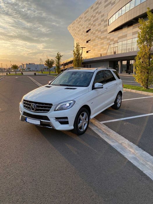 Mercedes-Benz ML350 BlueTec 4MATIC 2012 – Echipare Premium, Stare Bună