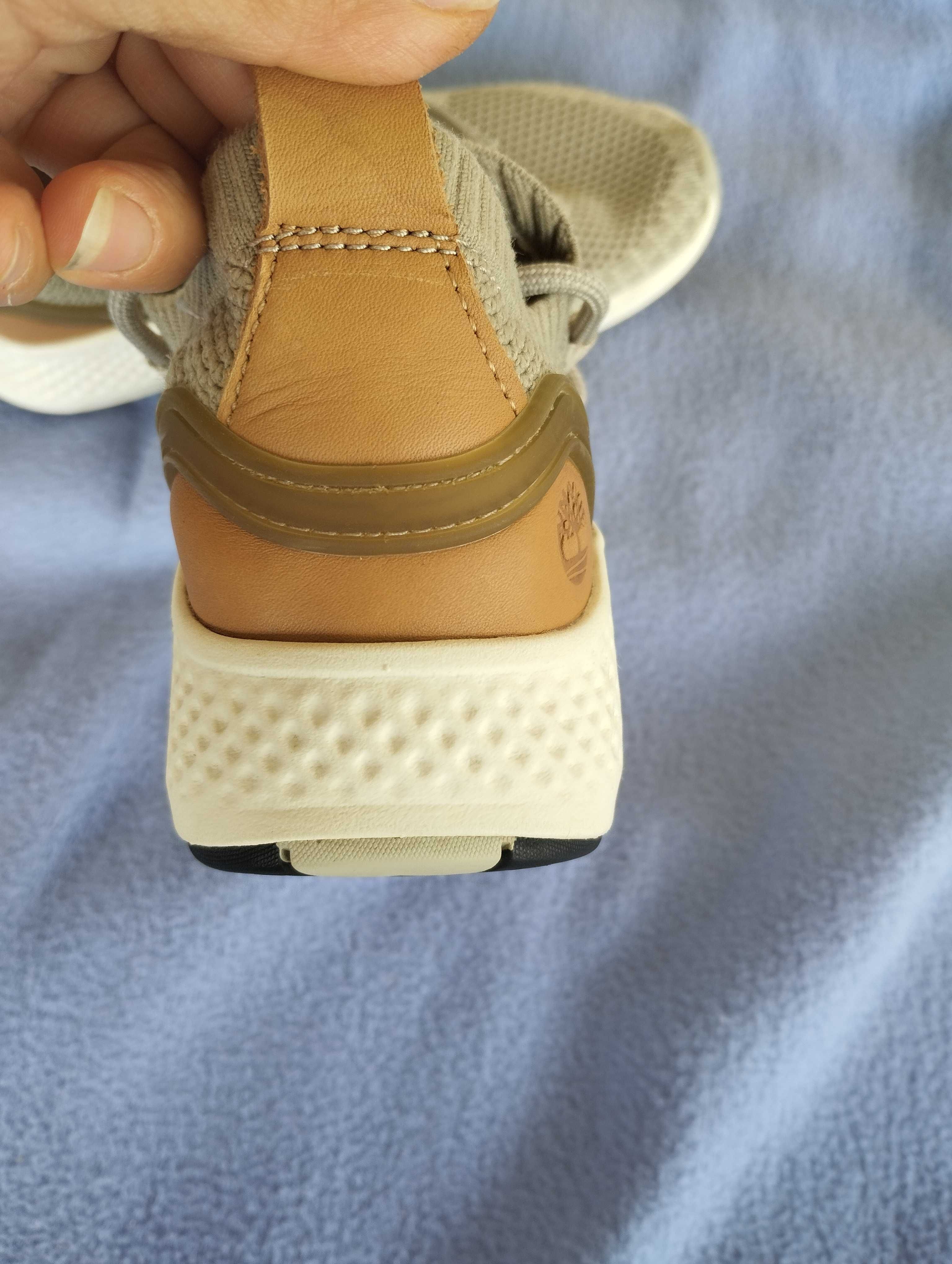Летни Timberland и Ecco номер 37.