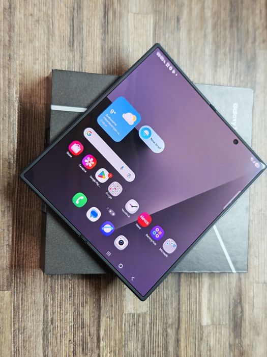 Нов Samsung Galaxy Fold7 Jetblack 24м гаранция