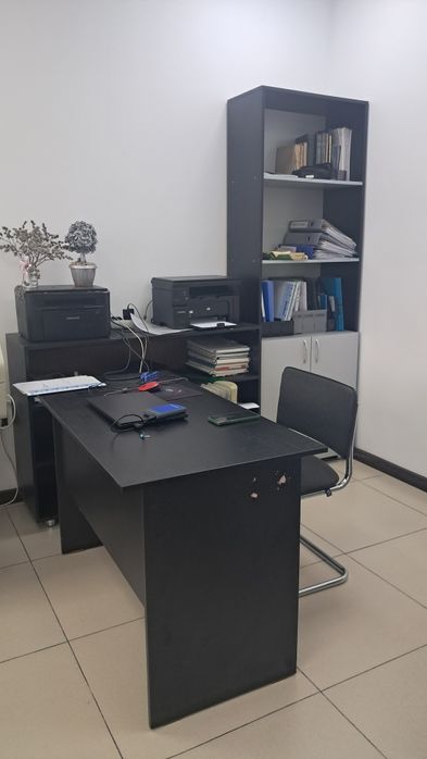 Продам офисную мебель