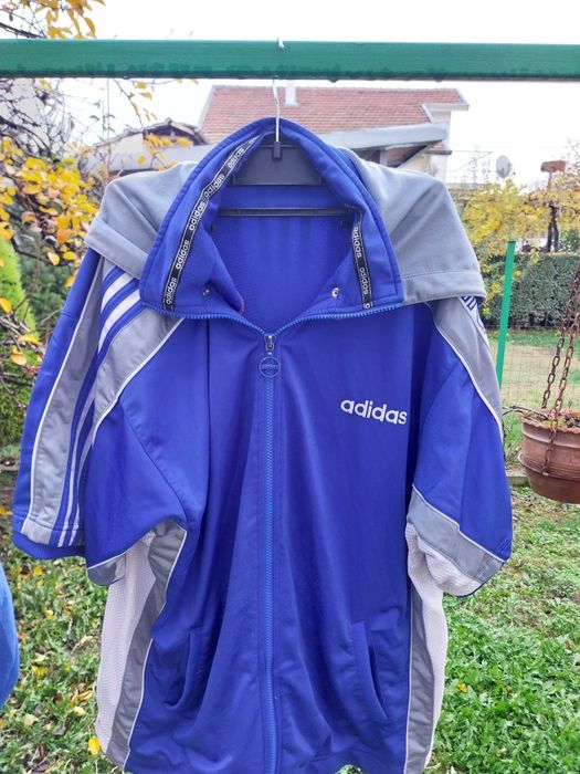 Дрехи за спорт и свободно време