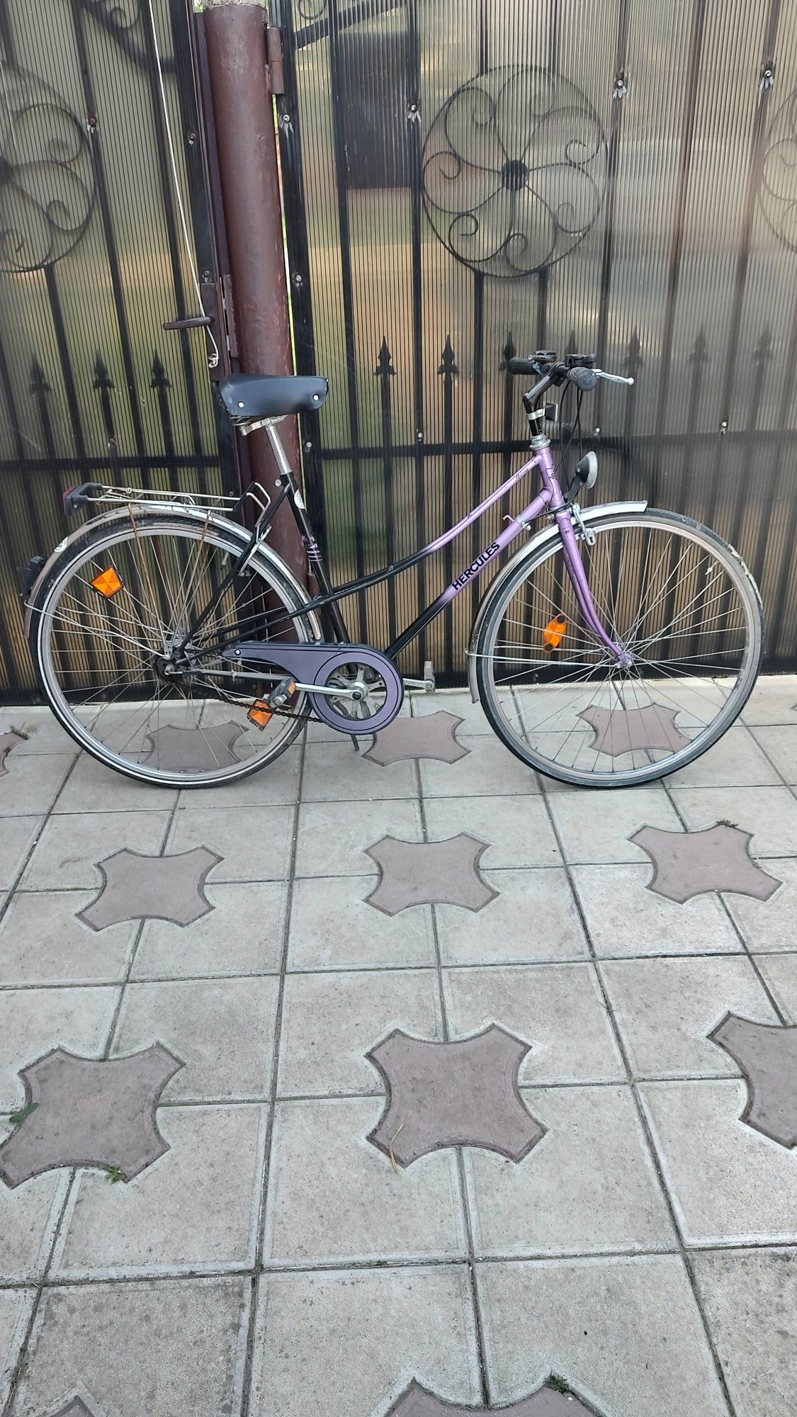 2 Bicicleta de dama pe 28