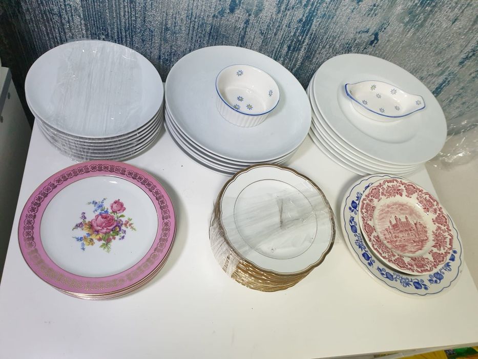 Seturi farfurii cești