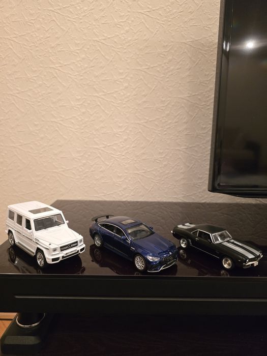 Продаются коллекционные машинки