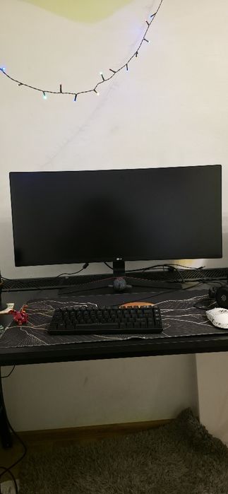 Monitor LG Ultrawide 2560p×1080p 144hz. Diagonala 34"