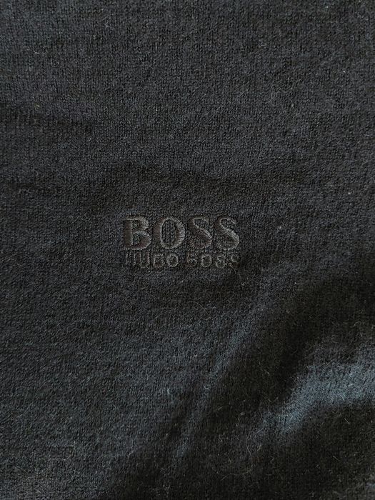 Черен пуловер/блуза Hugo Boss S