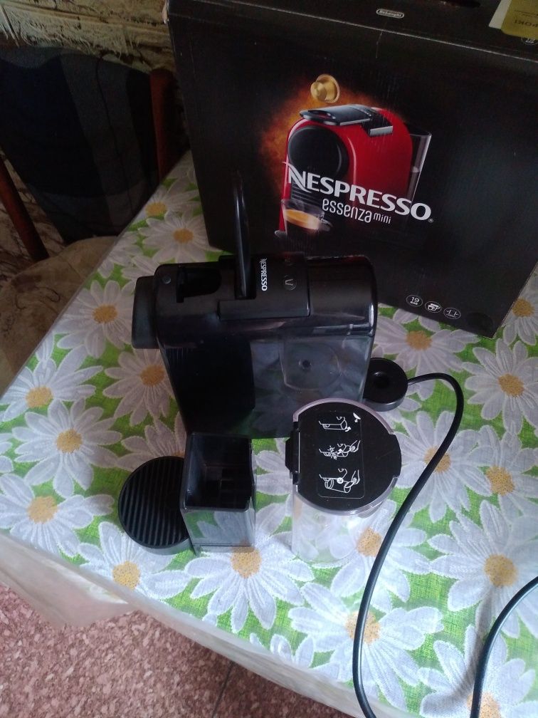 Nespresso C30 Essenza Mini