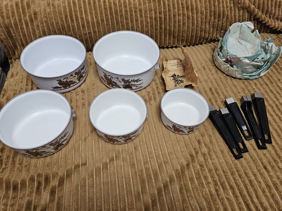 Set cratiti emailate cu mânere, noi