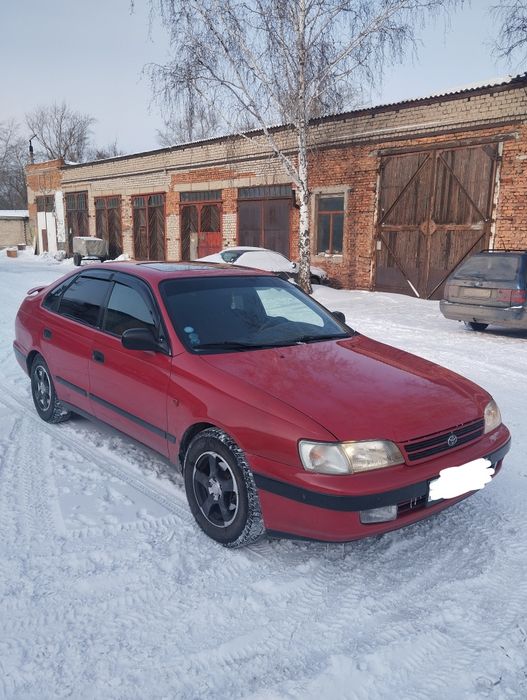Продам Тойота Карина е