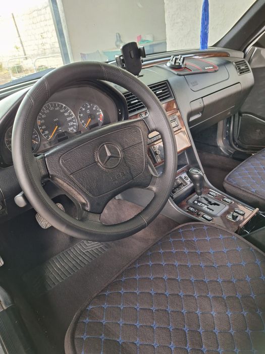 Продается мерс 202