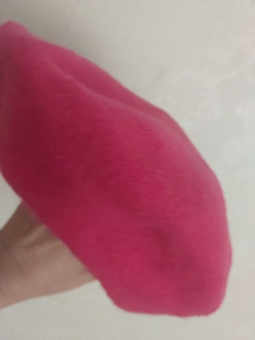 Две шапки барета. 100%. Вълна