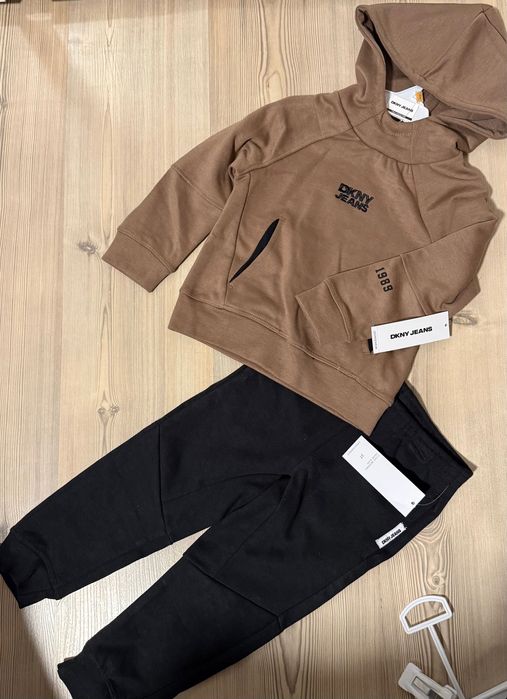 Детски екипи DKNY за момченце