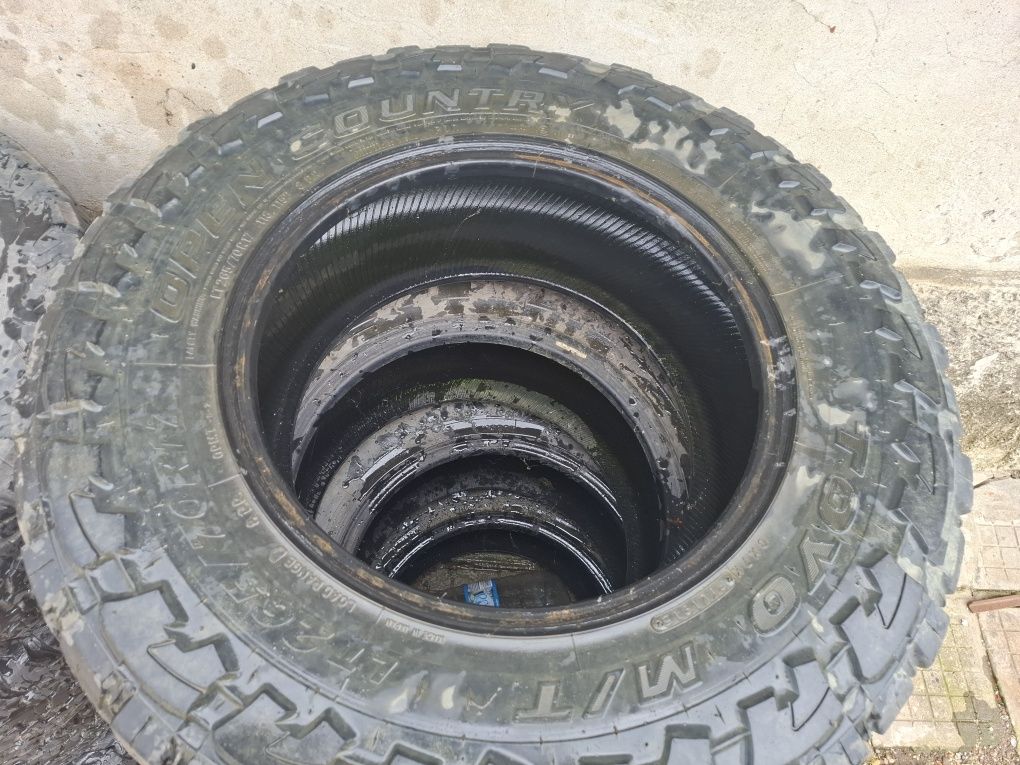 Offroad гуми toyo open country 265 70 17