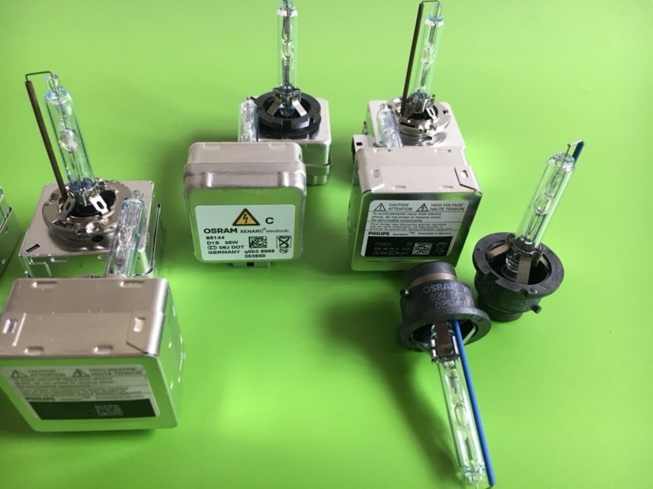 Xenon D1s D2s D2r D3s D5s D4s becuri Philips / Osram Germany