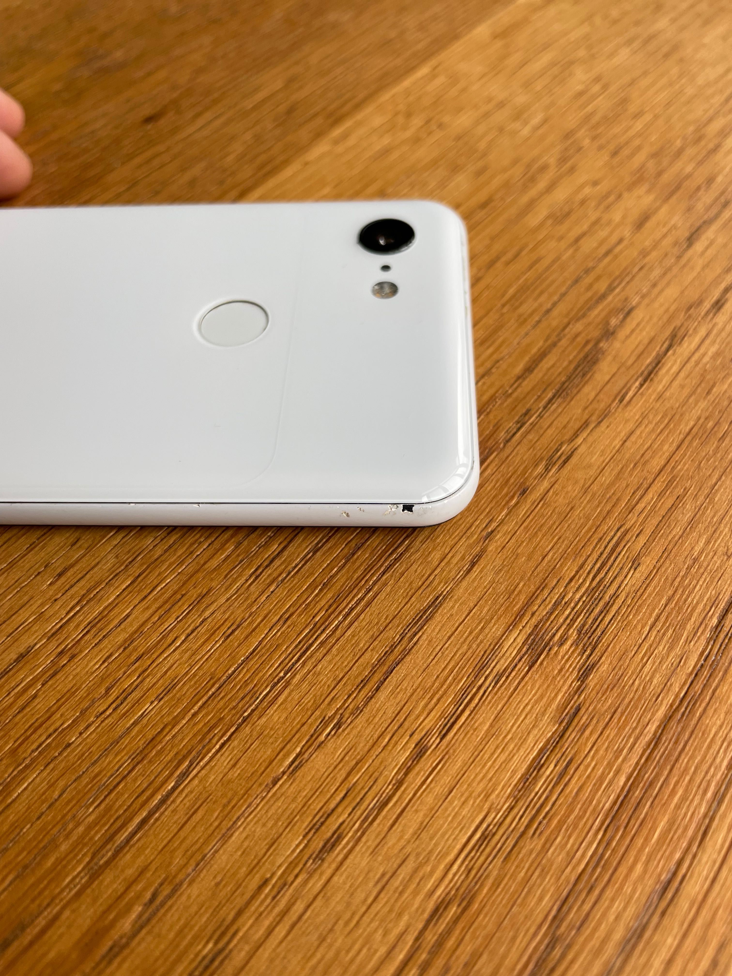 Мобилен телефон Pixel 3