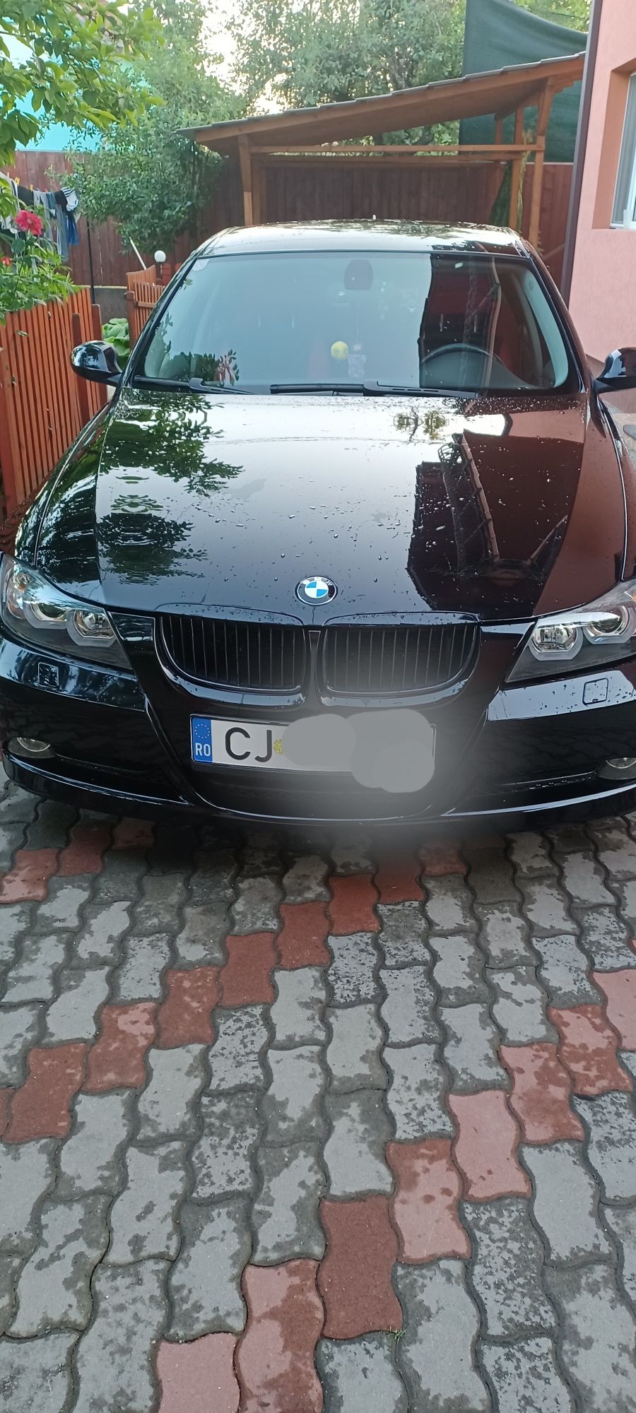 Vand BMW 320d varianta limousine