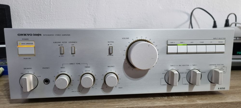 Amplificator Onkyo A 8250