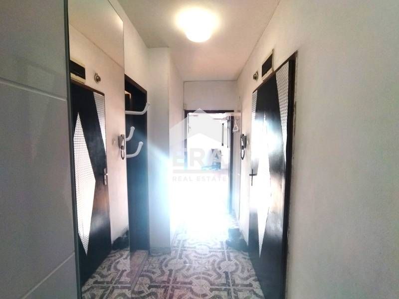 Дава се под наем Двустаен апартамент в Варна, Генералите - 65 кв.м за 450 € - Снимка #4