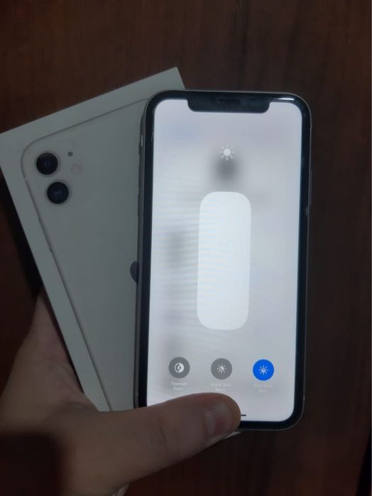 Iphone 11 акб 79% без ремонта память 128